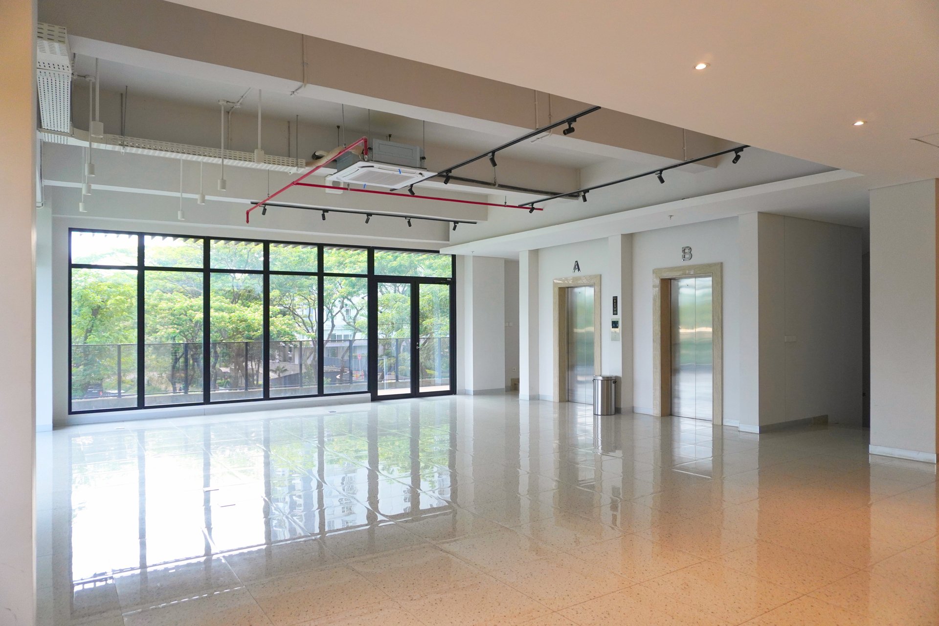 Lobby Lantai 2 (Lobby 2)